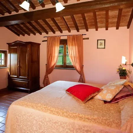 Petriolo Sleeps 14 Pool Air Con Wifi Vila