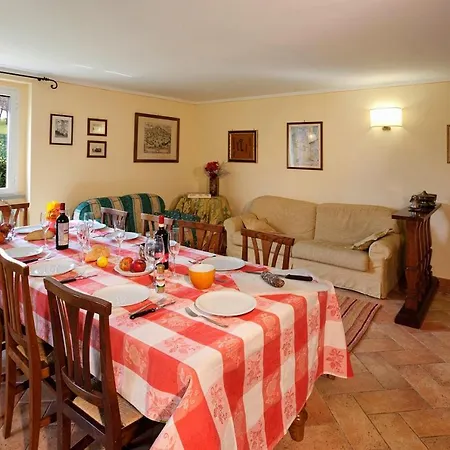 Vila Petriolo Sleeps 14 Pool Air Con Wifi Fighille