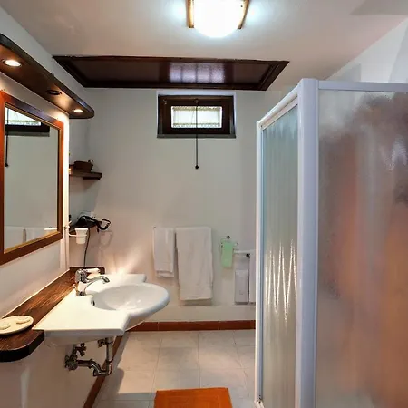 Petriolo Sleeps 14 Pool Air Con Wifi Vila Fighille